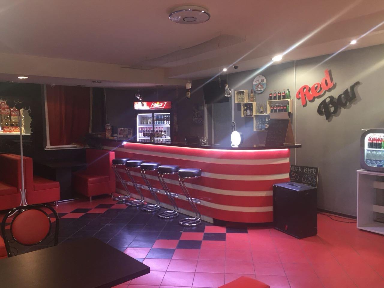 Red bar. Ред бар Каменск-Уральский. Red Bar Смоленск. Red Абакан бар. Рэд Каменск Уральский кафе.